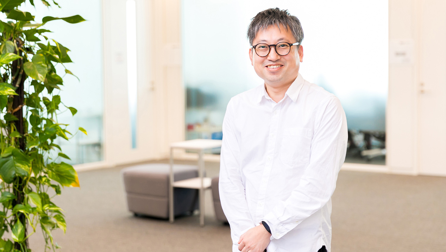 マーケティング担当の江村さん